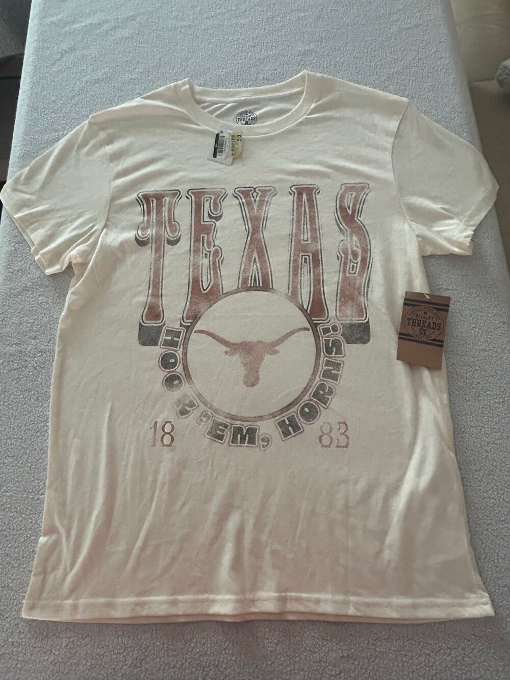 Texas Longhorns Yellow Medium Rivalry Threads Short Sleeve T-Shirt (NWT)